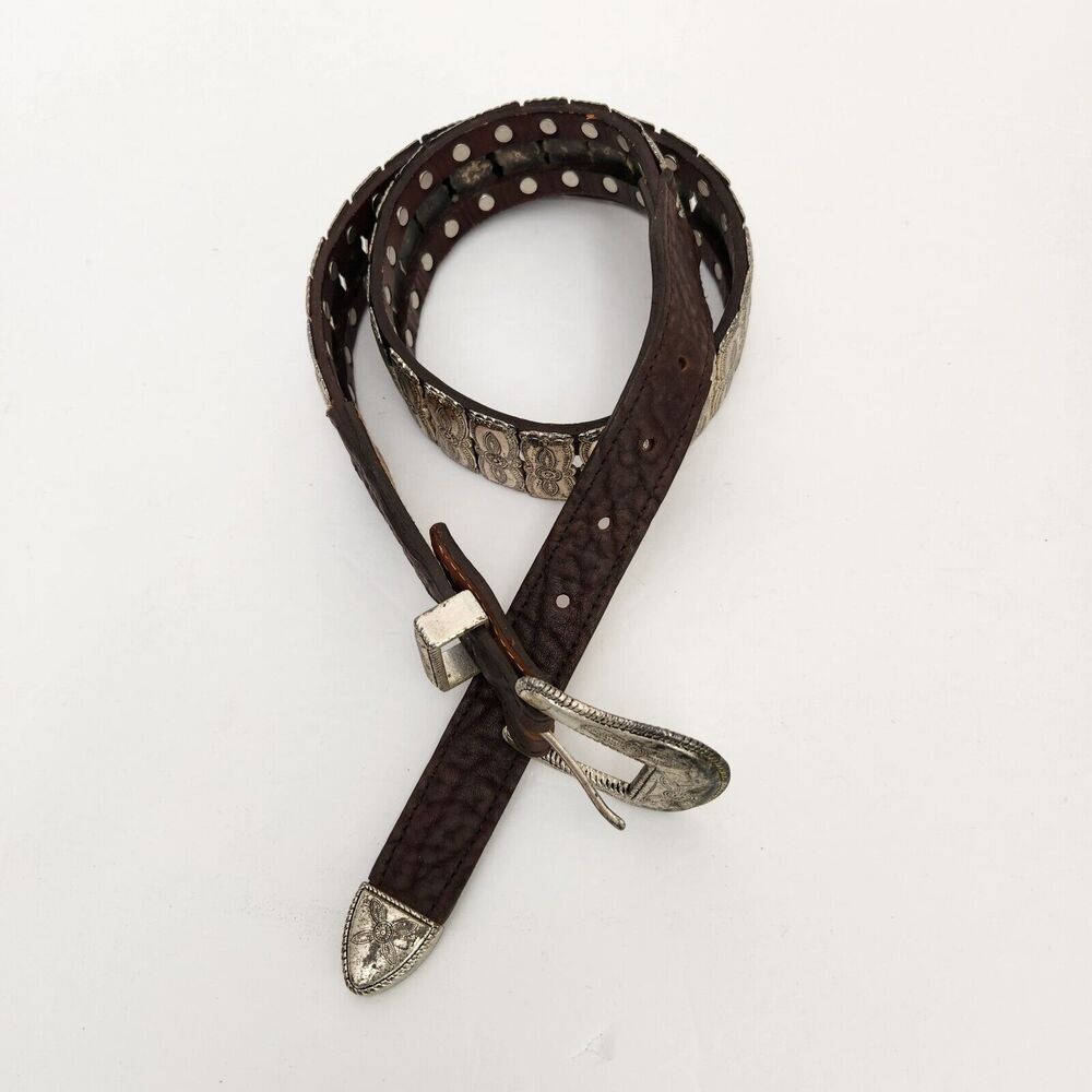 Womens Brown Full Grain Leather Embellished Western Belt Silver Hardware Size 32